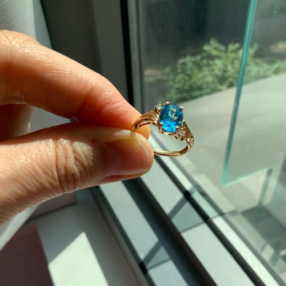 2.25 ct oval 💎 blue topaz w diamonds gold ring - Picture 5 of 15